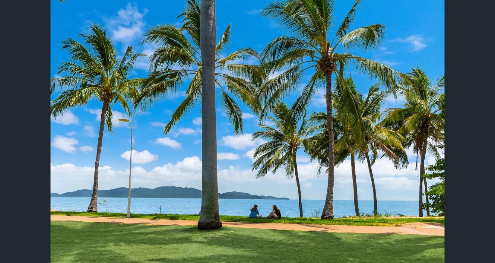 Waters Edge The Strand Townsville Eksteriør bilde